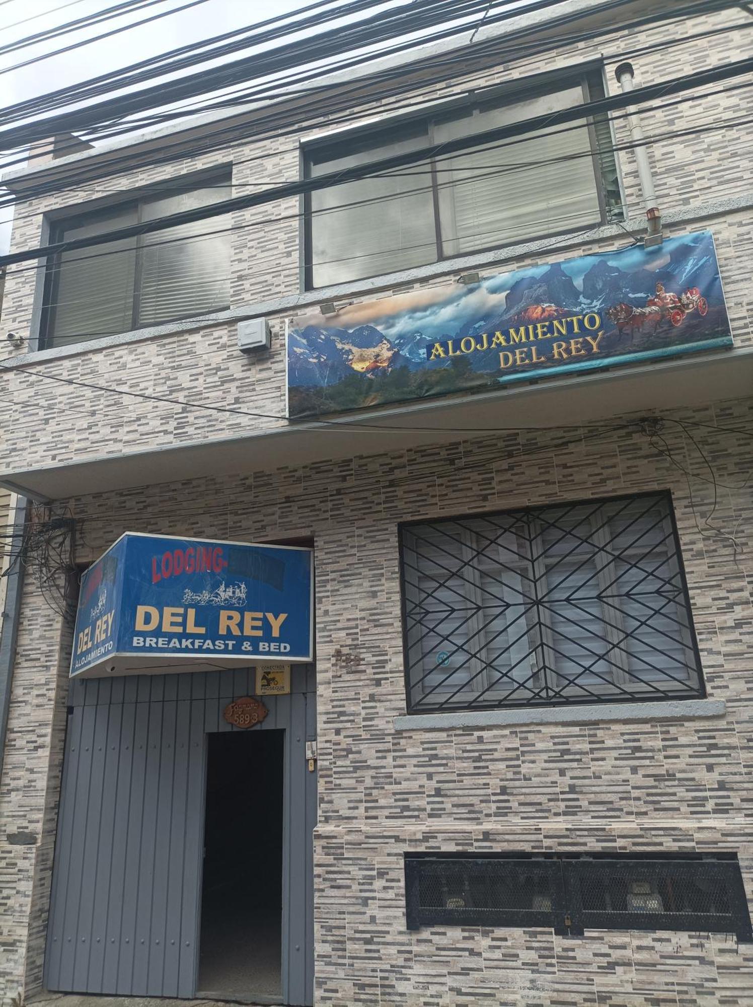 לינה וארוחת בוקר פואנטה ארנס Alojamiento Familiar Rey מראה חיצוני תמונה